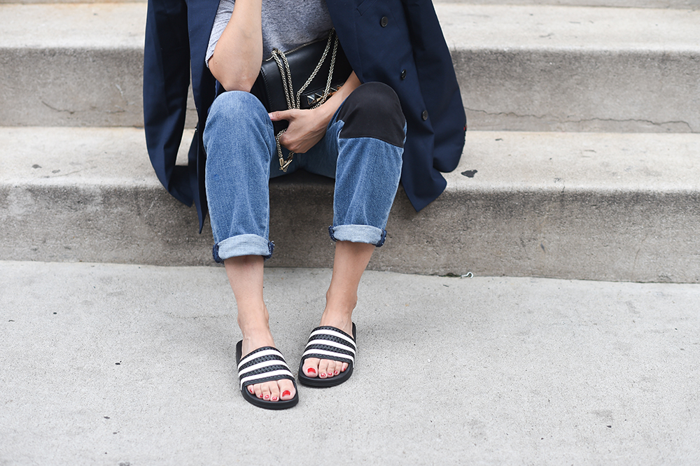 Adidas pool slides | THEFASHIONGUITAR