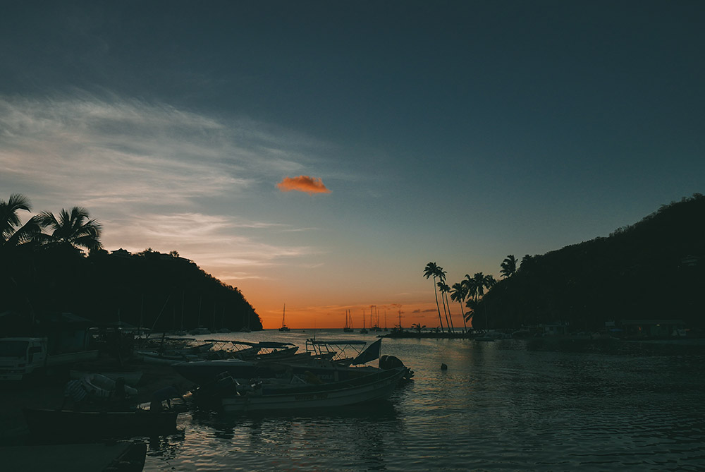 Sunset-Saint-Lucia-Thefashionguitar