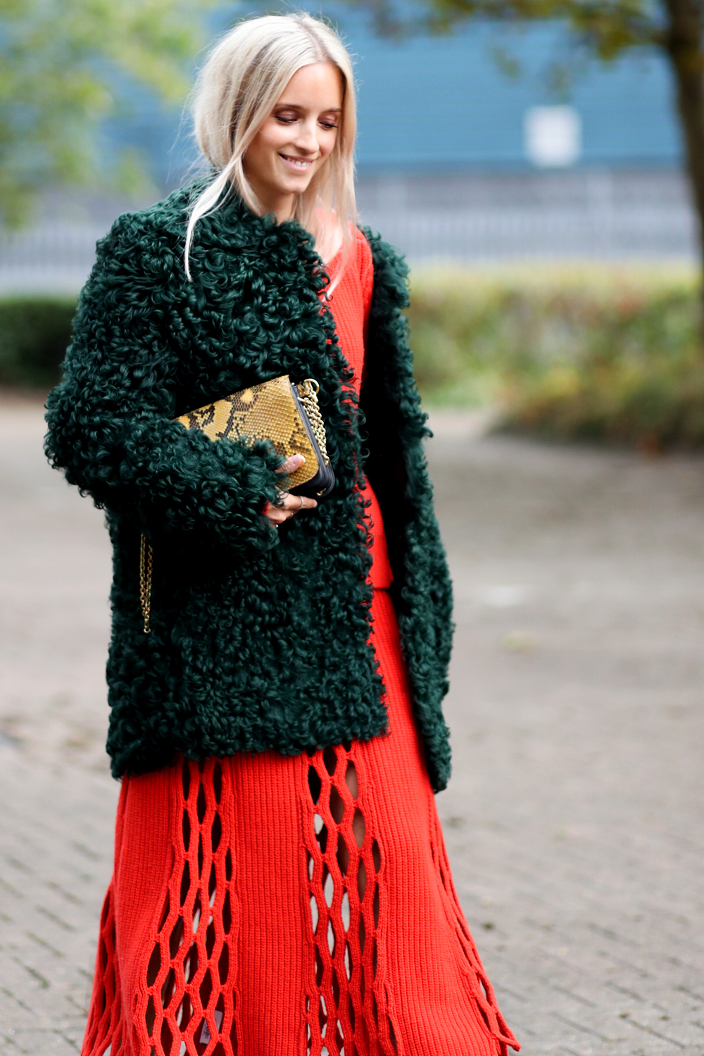 Mulberry SS17 The Fashion Guitar Charlotte Groeneveld