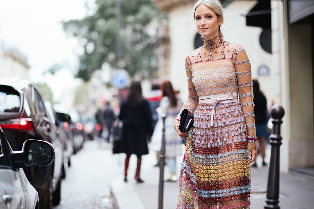 Charlotte Groeneveld The fashion guitar in Valentino AW16