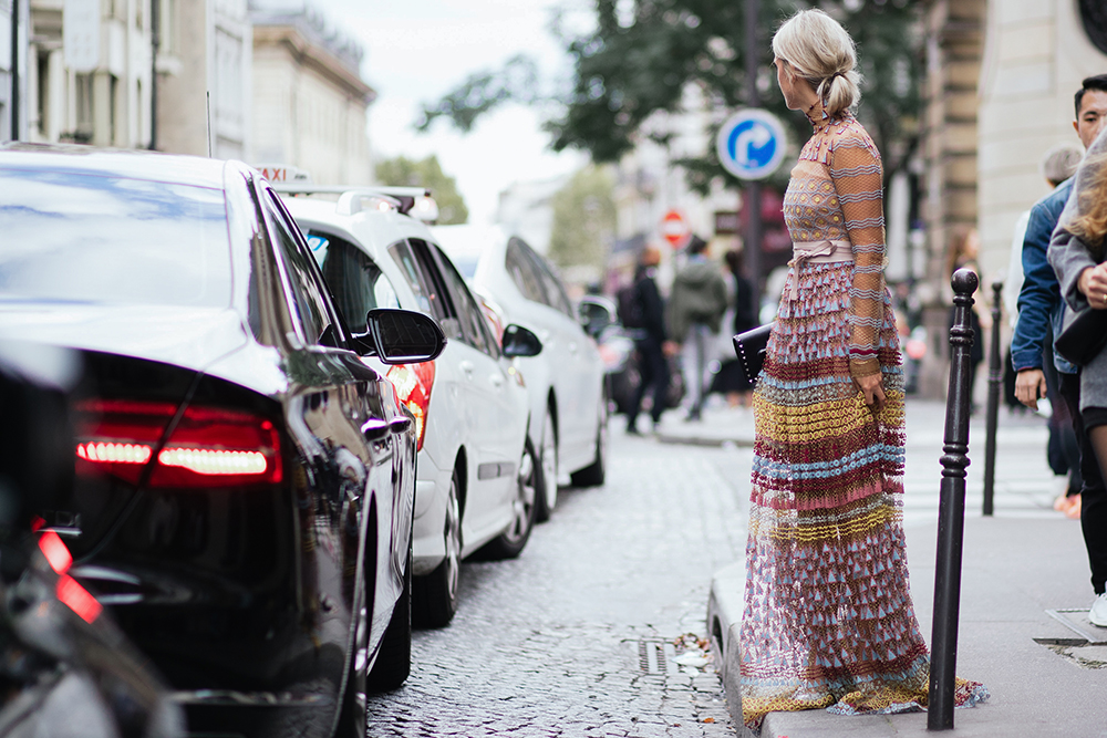 Charlotte Groeneveld The fashion guitar in Valentino AW16