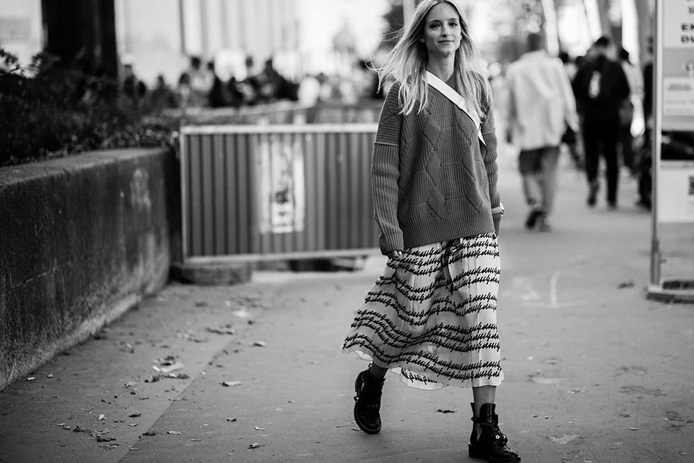 Charlotte Groeneveld from Thefashionguitar in Gucci pleated skirt and Balenciaga boots