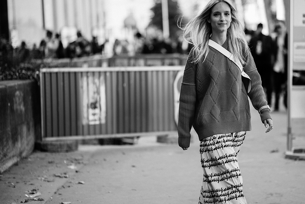 Charlotte Groeneveld from Thefashionguitar in Gucci pleated skirt and Balenciaga boots