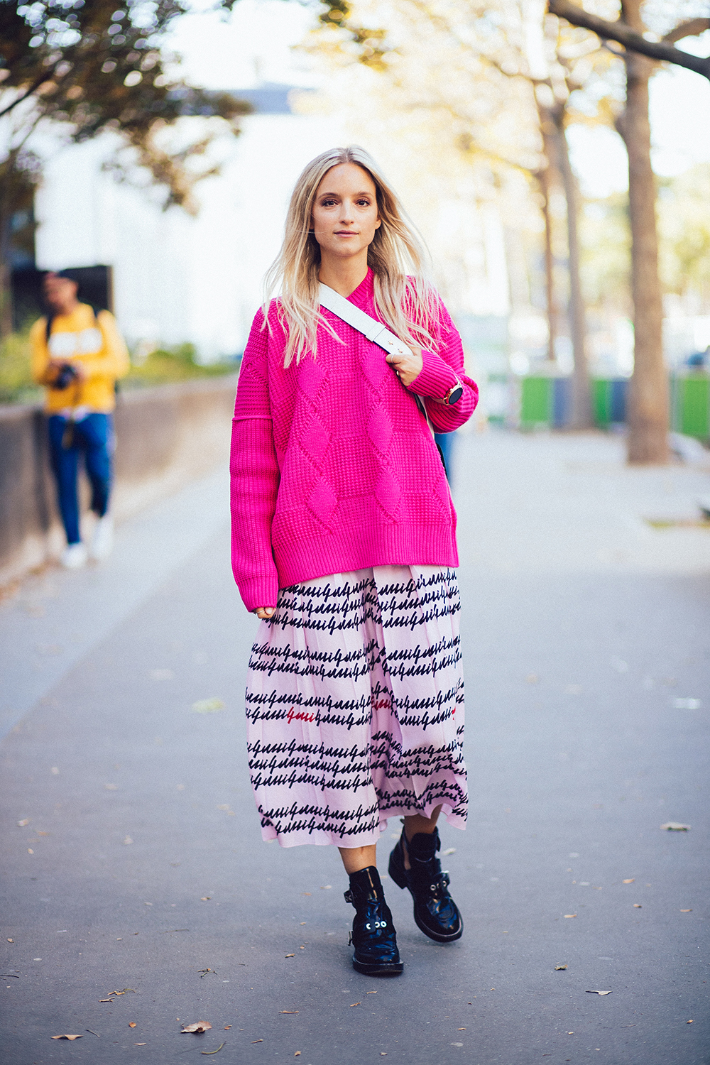 Charlotte Groeneveld from Thefashionguitar in Gucci pleated skirt and Balenciaga boots