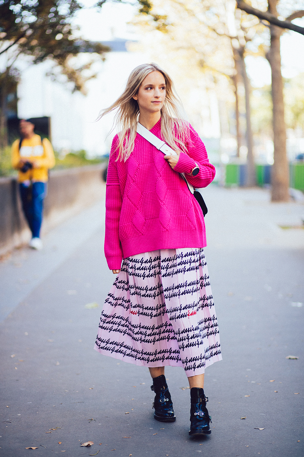 Charlotte Groeneveld from Thefashionguitar in Gucci pleated skirt and Balenciaga boots