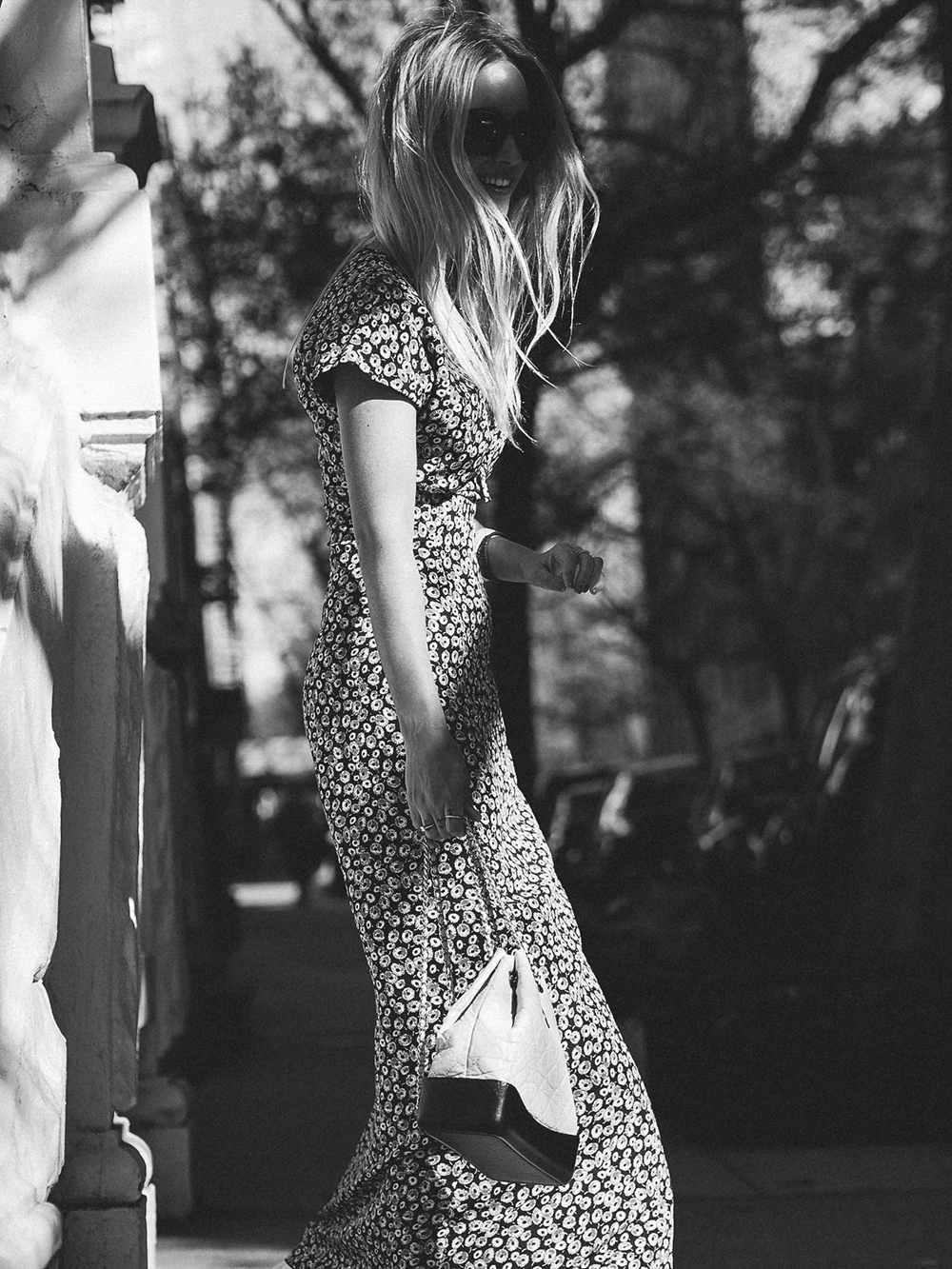 Charlotte Groeneveld Thefashionguitar in Tomas Maier and Chanel Gabrielle bag