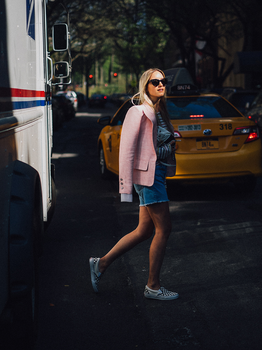 Charlotte Groeneveld Thefashionguitar wearing Chanel Cuba Cruis and the Gabrielle Chanel bag