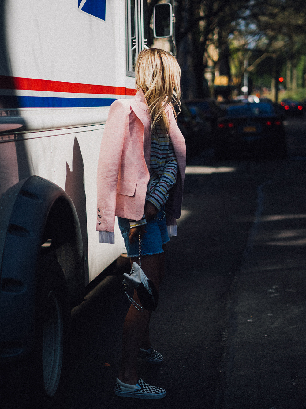 Charlotte Groeneveld Thefashionguitar wearing Chanel Cuba Cruis and the Gabrielle Chanel bag