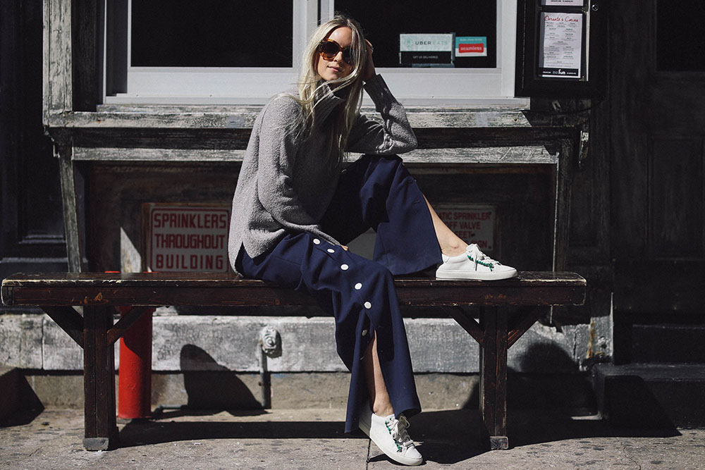 Charlotte Groeneveld Thefashionguitar wearing Tory Burch ruffle sneakers