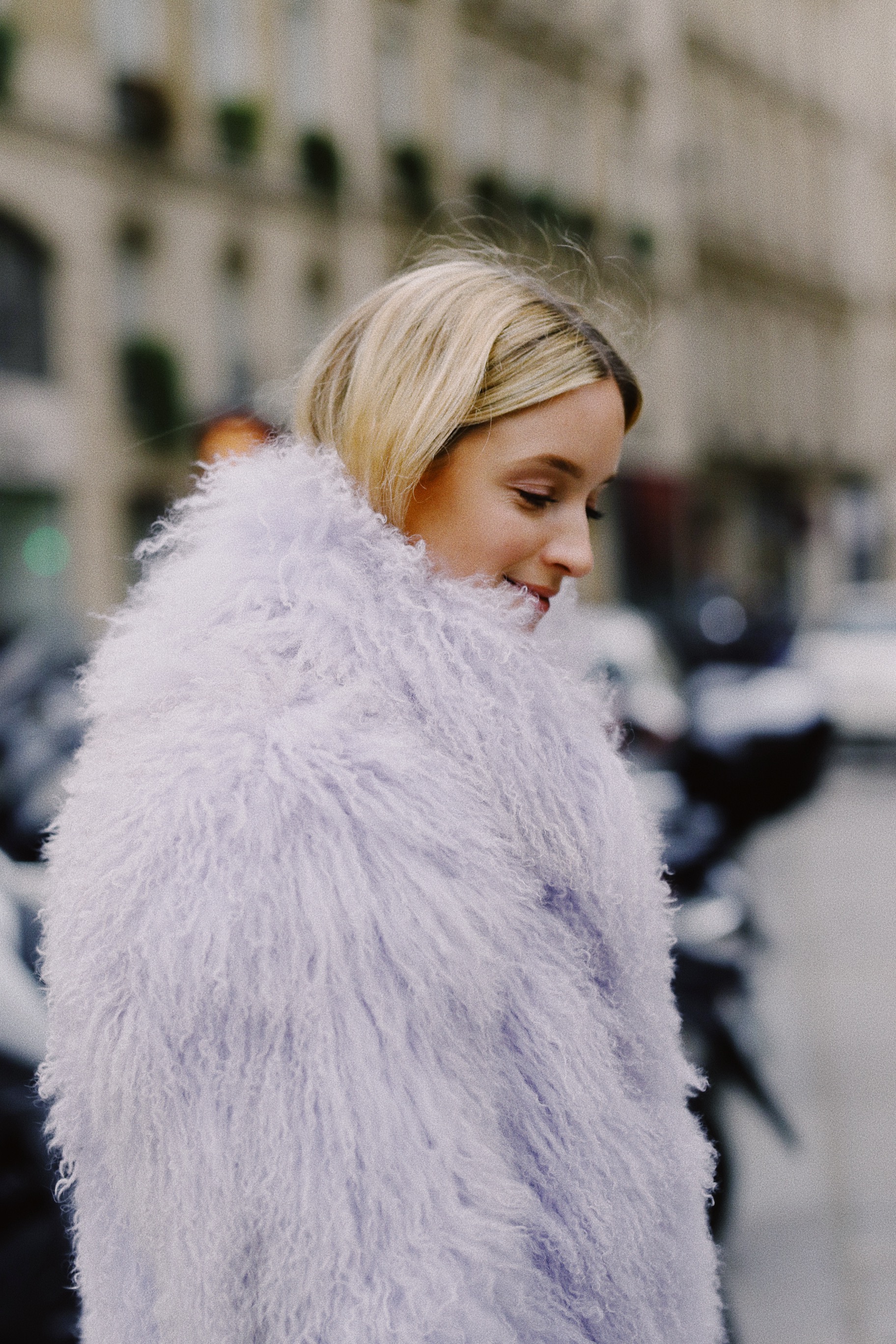 Saks Potts lilac fur by Charlotte Groeneveld Thefashionguitar