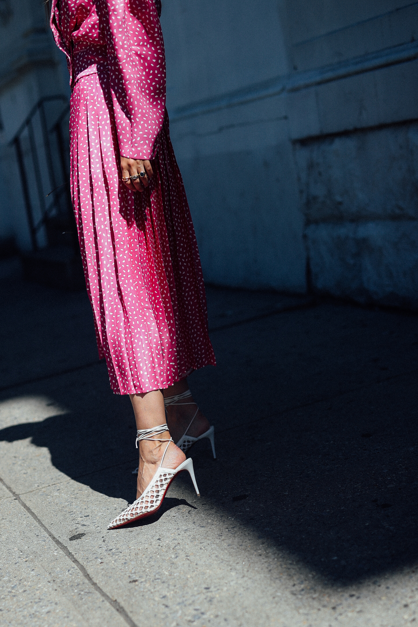 Charlotte Groeneveld Thefashionguitar white heels