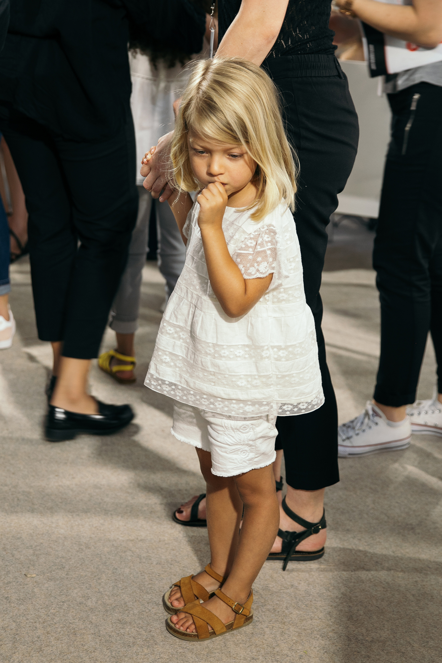 Backstage at the Bonpoint Spring-Summer 2019 show by Charlotte Groeneveld for Thefashionguitar